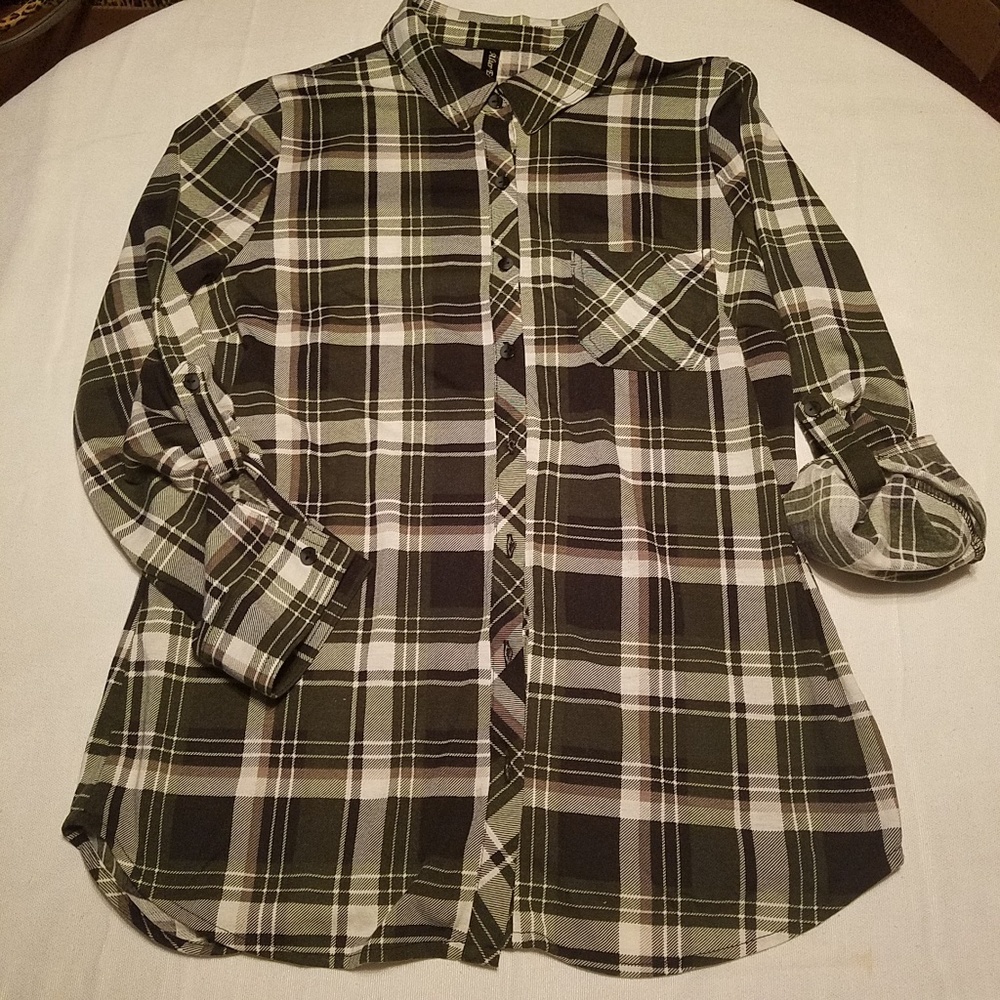 Plaid light weight blouse olive green and black